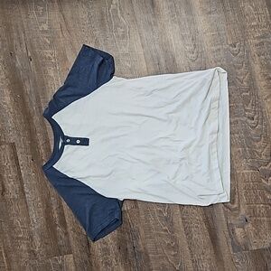 4/$25 Men's white and blue baseball tee Henley